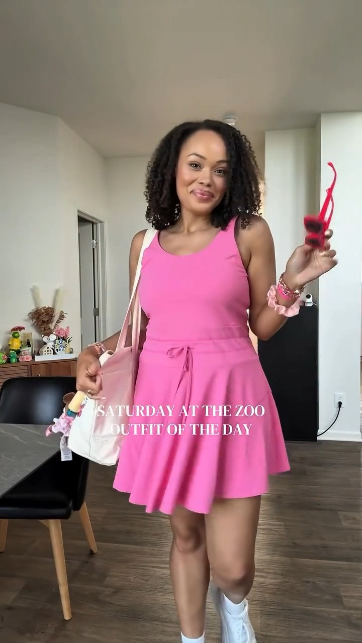 Wearing an athletic dress to the zoo is the perfect outfit! It’s easy, breezy & lightweight plus there are pockets! And you can’t forget the tote with lots of pockets! 

Linked in my stories & @shop.ltk 🛍️ @amazon @amazonfashion 

#jessicasbeautyblog #saturdayootd #zoooutfitideas #amazonfashionfinds #athleticdress