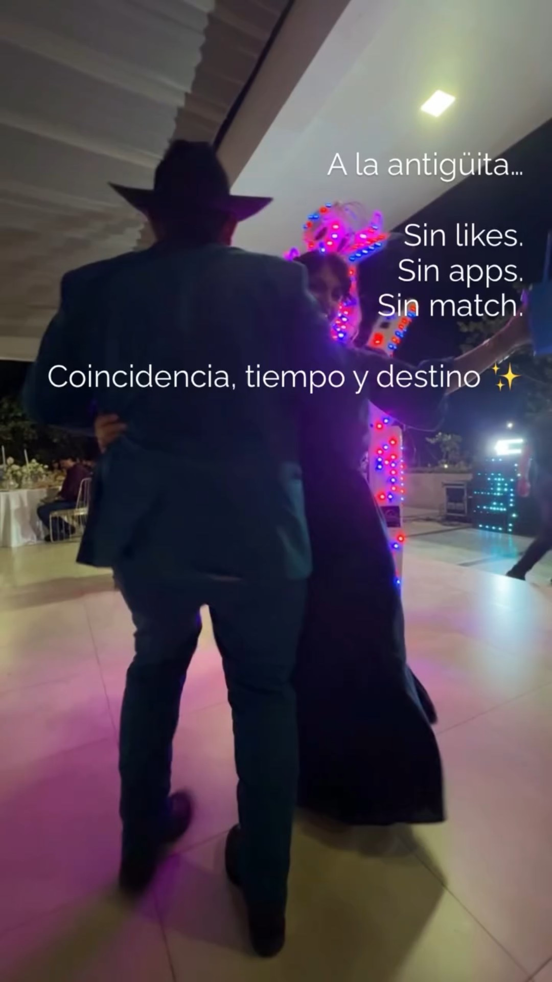 La vida nos cruzó cuando tenía que ser.
Old school✨

#parejas# #Destino #SinBuscar #SinApps

#LTKvlog #LTKootd #LTKWedding