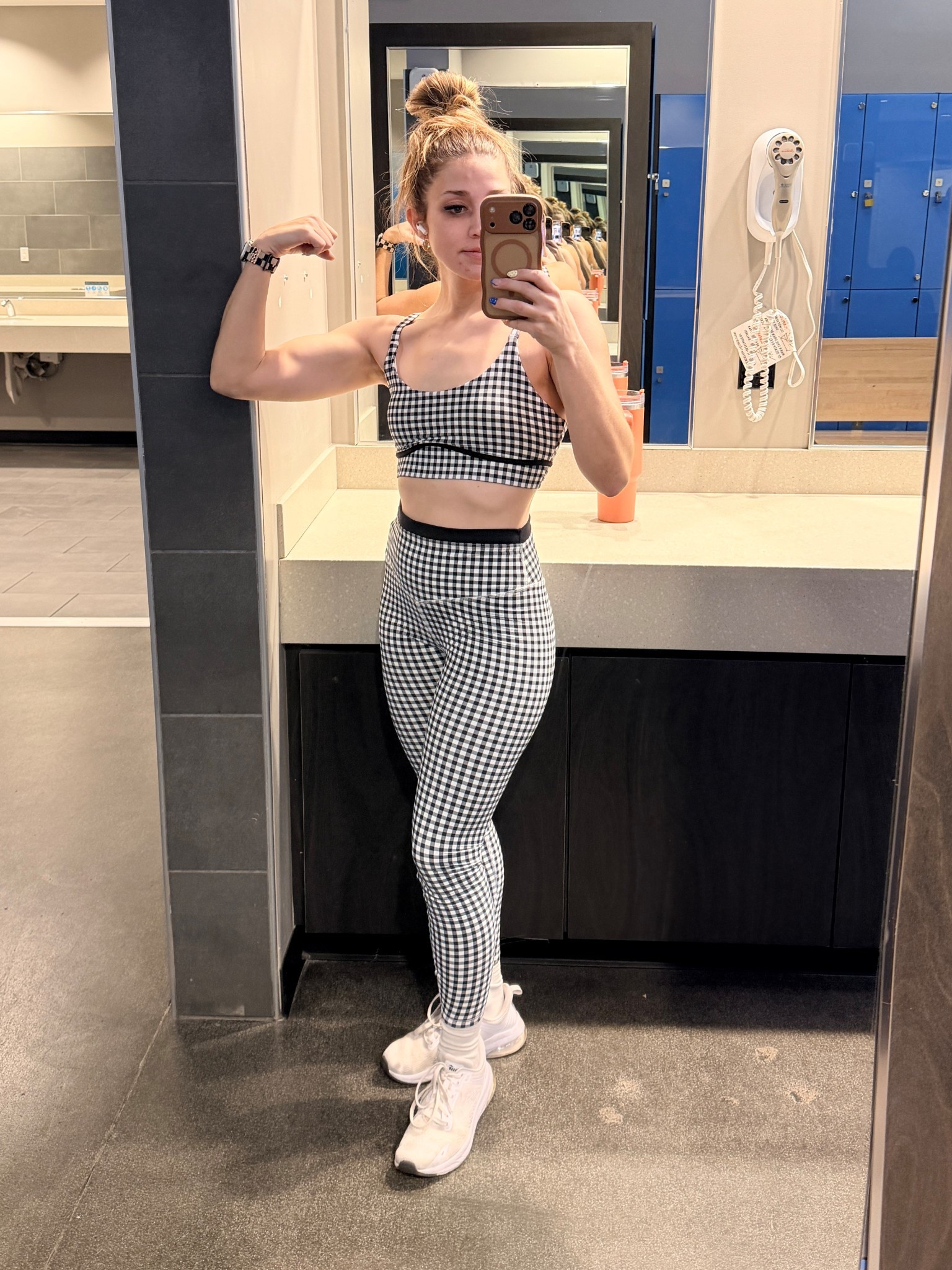 Women’s Workout Set 💪🏼✨

#LTKActive #LTKmorningroutine #LTKmomlife