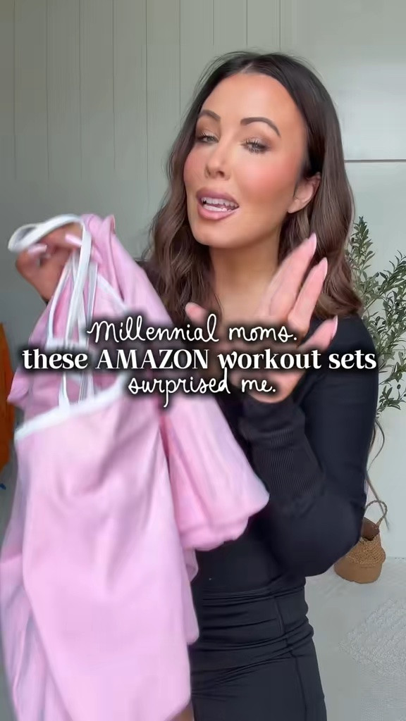 Mom-approved workout sets that are actually cute and comfy 🙌💙 Perfect for school drop-off, errands, ballgames, or pretending we’re making it to the gym 😂 Linked my Amazon faves!

#LTKFitness #AmazonFashion #AmazonFinds #WorkoutSet #AthleisureStyle #MomStyle

#LTKootd #LTKgrwm #LTKmomlife