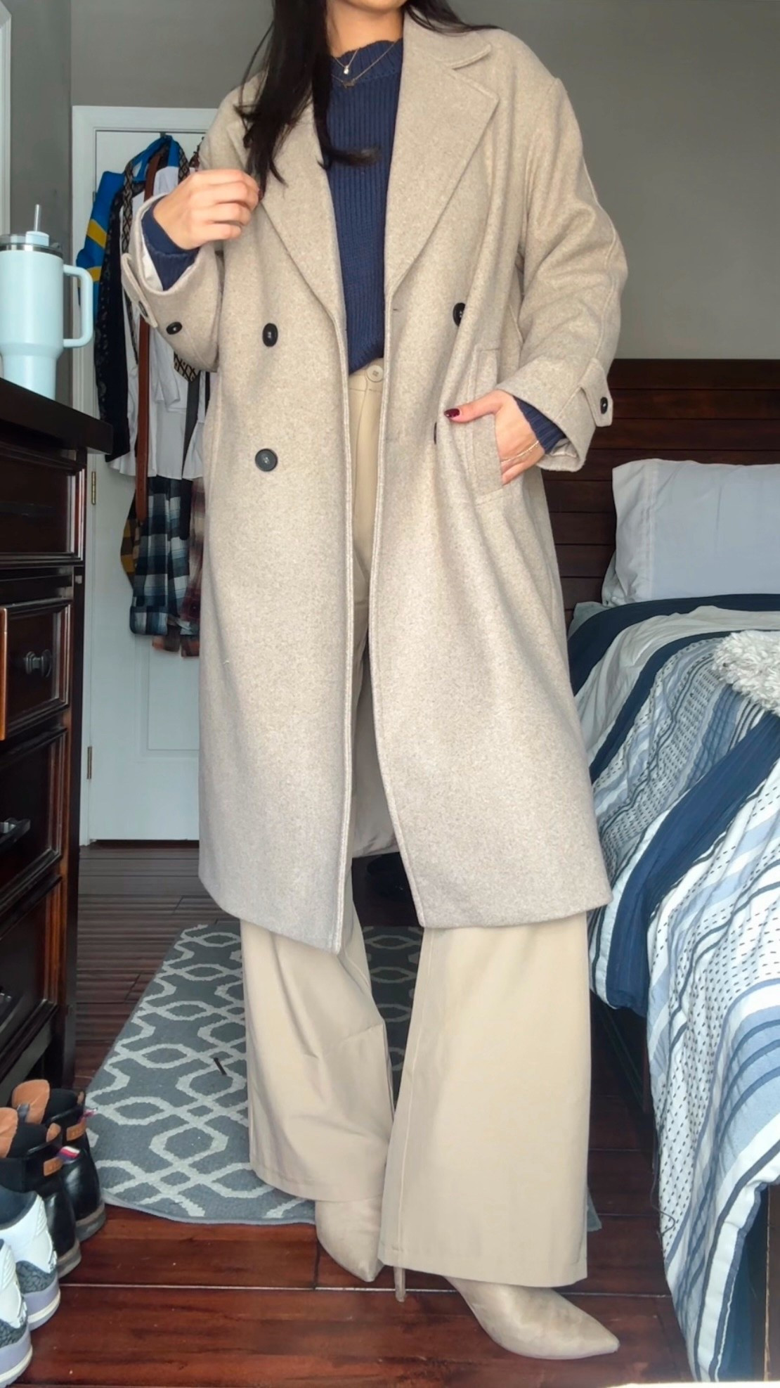 classy & chic winter outfit idea for the office

#LTKWorkwear #LTKSeasonal #LTKHoliday