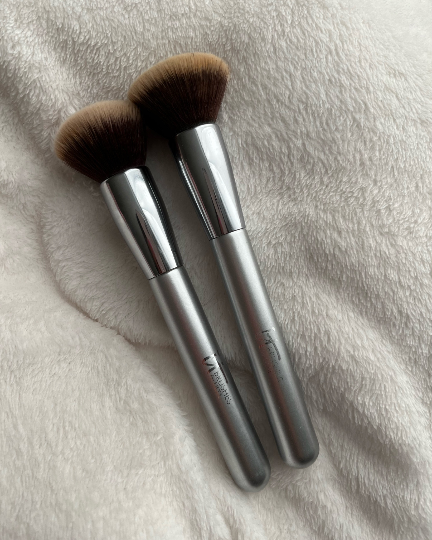 The best foundation brush, I use for both foundation and concealer!!! LTK IT SALE

#LTKSale #LTKbeauty #LTKsalealert