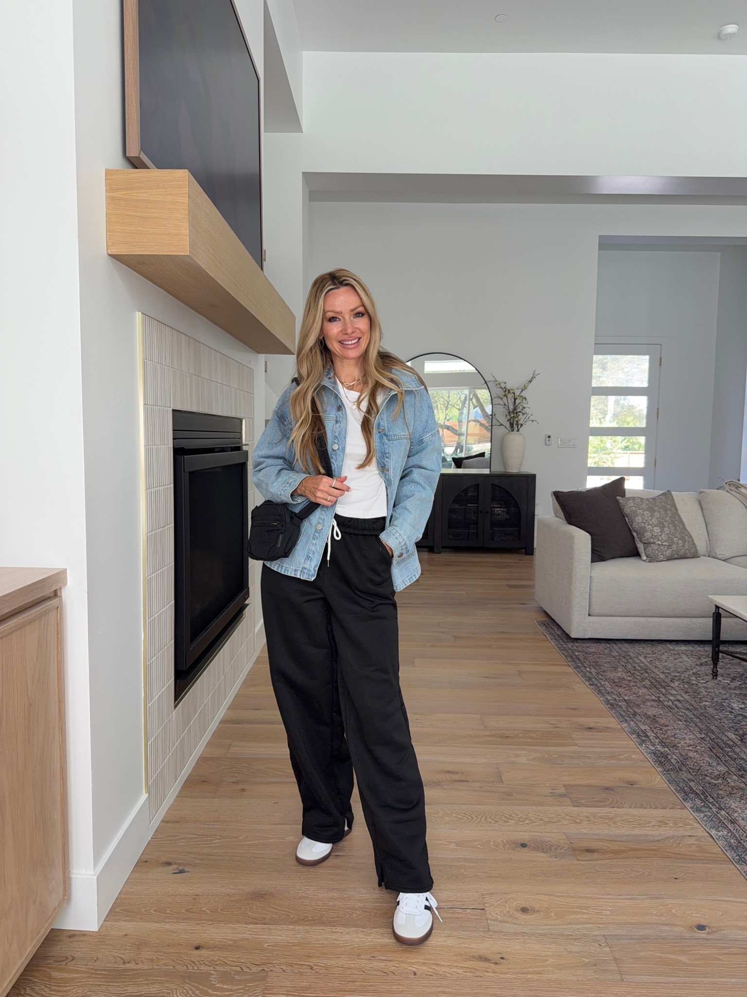 If you want to be comfortable but still look put together, these Amazon outfits are for you. 🤎 comment AMAZON and I’ll send you the details 

I’m always looking for pieces that make getting dressed easier — soft, stretchy, easy to move in, but still polished enough that you don’t feel like you’re wearing lounge clothes all day.

These are the kinds of outfits that work for school drop-off, errands, travel, lunch, or just those days when you want to feel comfortable and still look like you made an effort. Easy layers, relaxed pants, cozy knits and simple basics that do the work for you.

Save this for the next morning you’re standing in your closet thinking, “I want to be comfy, but I still want to look cute.”

Which look would make getting dressed easier for you?

#amazonfashion #amazonoutfits #casualoutfits #amazonfinds #everydaystyle