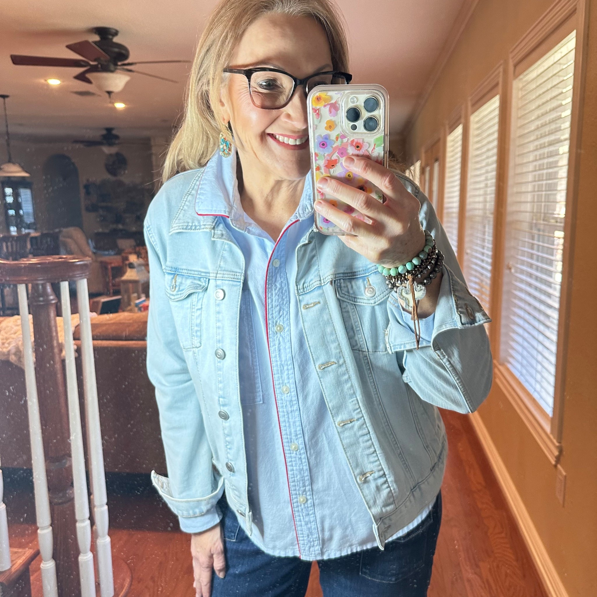 My favorite denim jacket paired with this classic button down. The shirt has red piping down the front and in the cuff which really elevates the look. Jeans are my favorite wide leg. 
Jacket runs tts
Shirt runs tts
Jeans run big. Size down one size.

#LTKMidsize #LTKdayinmylife #LTKootd