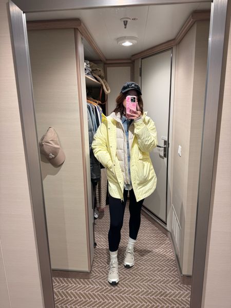 Alaska cruise outfit // excursion outfit 
Rain jacket: wearing s 
Puffer coat : wearing s
Flannel : wearing m
Black long sleeve : wearing s
Baseball hat
Hiking shoes : fit tts - maybe size up .5 size 

Hiking outfit // winter outfit // Alaskan cruise 

#LTKFindsUnder100 #LTKTravel #LTKStyleTip