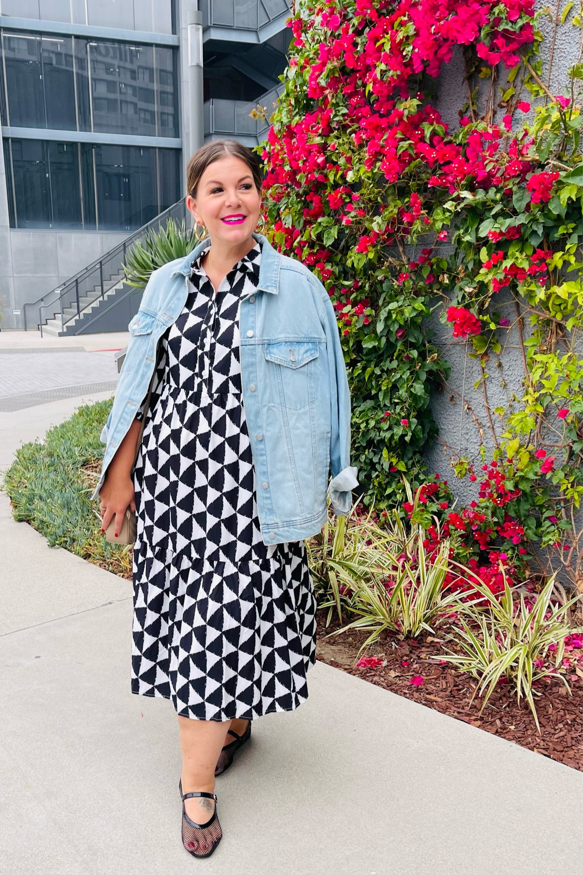 The cutest Amazon dress that reminds me so much of Anthro! I’m wearing the XL. The weather in LA was cool so I wore my Target denim jacket (XL) over it and added mesh ballet flats also from Target. This dress comes in several colors and would be perfect for teachers! 

Size XL outfit, size 16/18 outfit, Amazon dress outfit, Target Circle Week 

#LTKSaleAlert #LTKFindsUnder50 #LTKMidsize