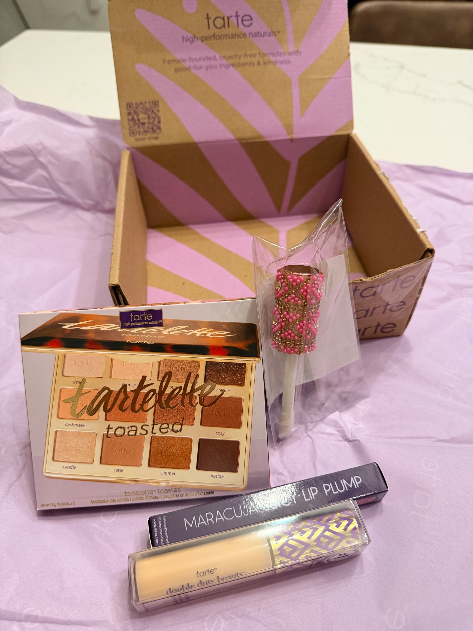 Beautiful new makeup palette and bling from Tarte Cosmetics x QueencityTrends celebrating Diwali 💕

#LTKFindsUnder100 #LTKGiftGuide #LTKBeauty