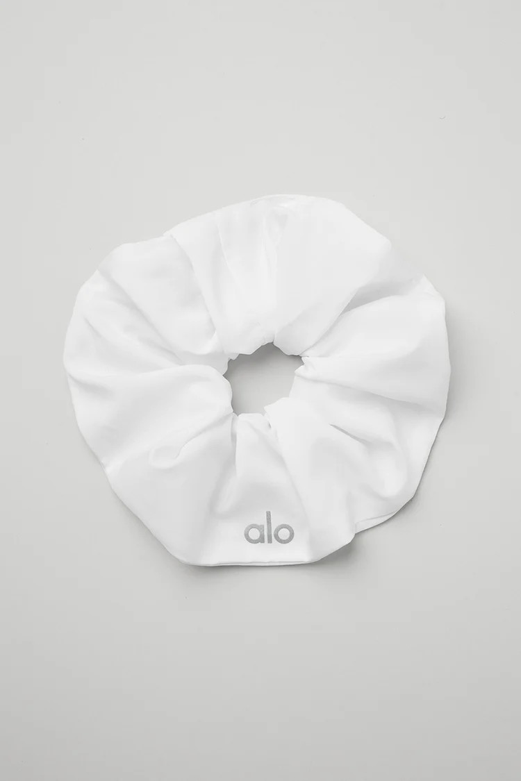 Oversized Scrunchie | Alo Yoga (US)