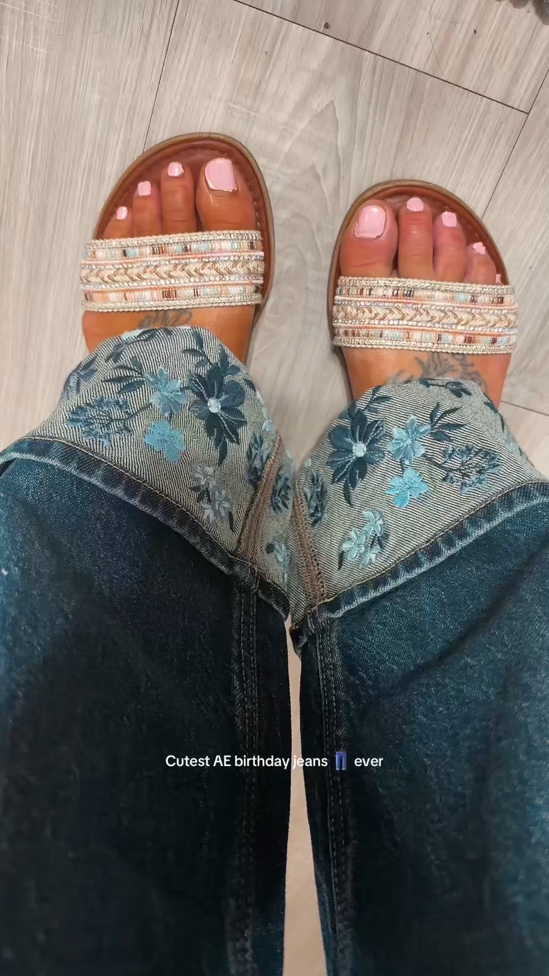 The cutest AE floral jeans ever 
@ae