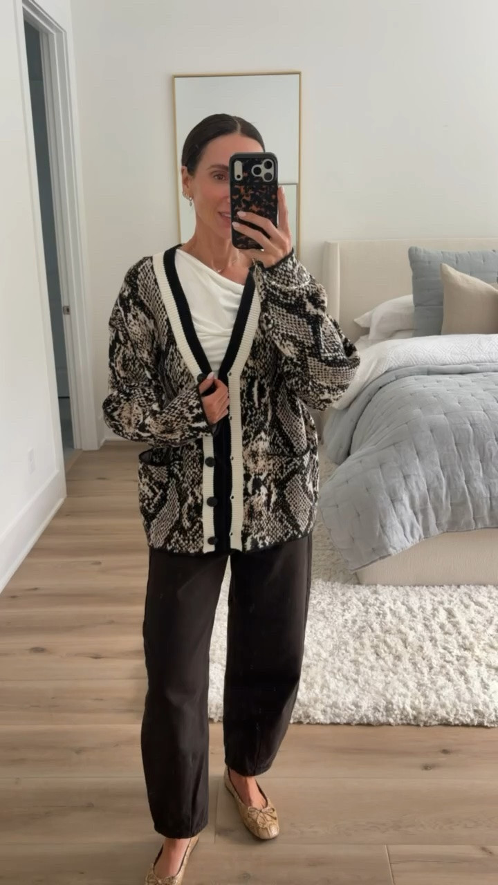 Target has been SO good lately, and this snakeskin cardigan might be one of my favorite finds yet. I love how the print looks with brown barrel pants for an easy fall outfit that feels a little more interesting than my usual neutrals.

Target cardigan, snakeskin cardigan, animal print cardigan, Target fashion, Target fall finds, brown barrel pants, fall outfit, fall cardigan, animal print sweater, Target style, women over 40 fashion, annabrstyle