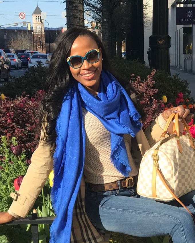 🍂 Effortless Fall Style – Countryside Chic Meets City Edge
Windy days call for layers, and today I reached for my classic Burberry Kensington coat over a soft tan sweater (light enough to let that crisp fall breeze in). I paired it with my tan booties – the ultimate fall accessory – and my cozy blue Louis Vuitton scarf for a pop of color.

I also styled my outfit with my blue Louis Vuitton sunglasses (RIP to my pair… I may have to hunt them down again 🤍). This look is perfect for brunch with the girls or a fall shopping day in the city.

👜 Shop the Look:
	•	Louis Vuitton Blue Scarf
	•	Tan Booties – must-have fall staple
	•	Burberry Kensington Coat – timeless trench
	•	Brown/Tan Sweater – lightweight yet cozy

#FallStyle #LTKFall #BurberryCoat #LouisVuittonScarf #DesignerAccessories #LTKFinds #OOTDInspo #LTKFashion #FallOOTD #CozyChic #WardrobeGoals #TanBooties #FallOutfitIdeas #StyleInspo #ShopMyLook #LTKTrend

#LTKItBag #LTKBeauty #LTKStyleTip