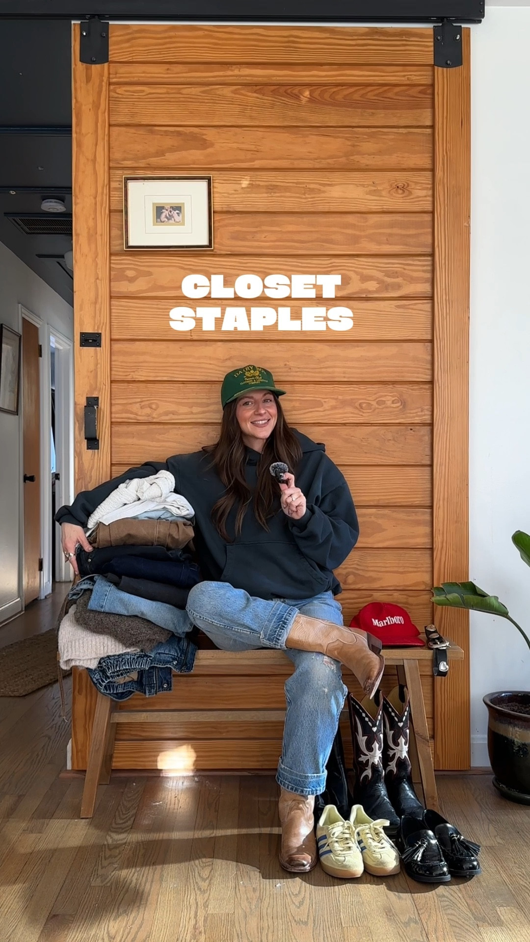 20IVY for any Bohme orders! 
size 0/24/25 for ref in bottoms!
my double knees are men’s Carhartt 29x32. large in Abercrombie essential men’s tee to layer under sweaters   

#closetstaples #elevatedbasics #capsulewardrobe 