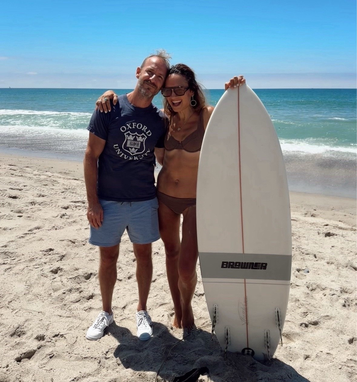 Vetchy!! Get them in all colors !! I love this brown color. Don’t forget to size up I wear a medium.