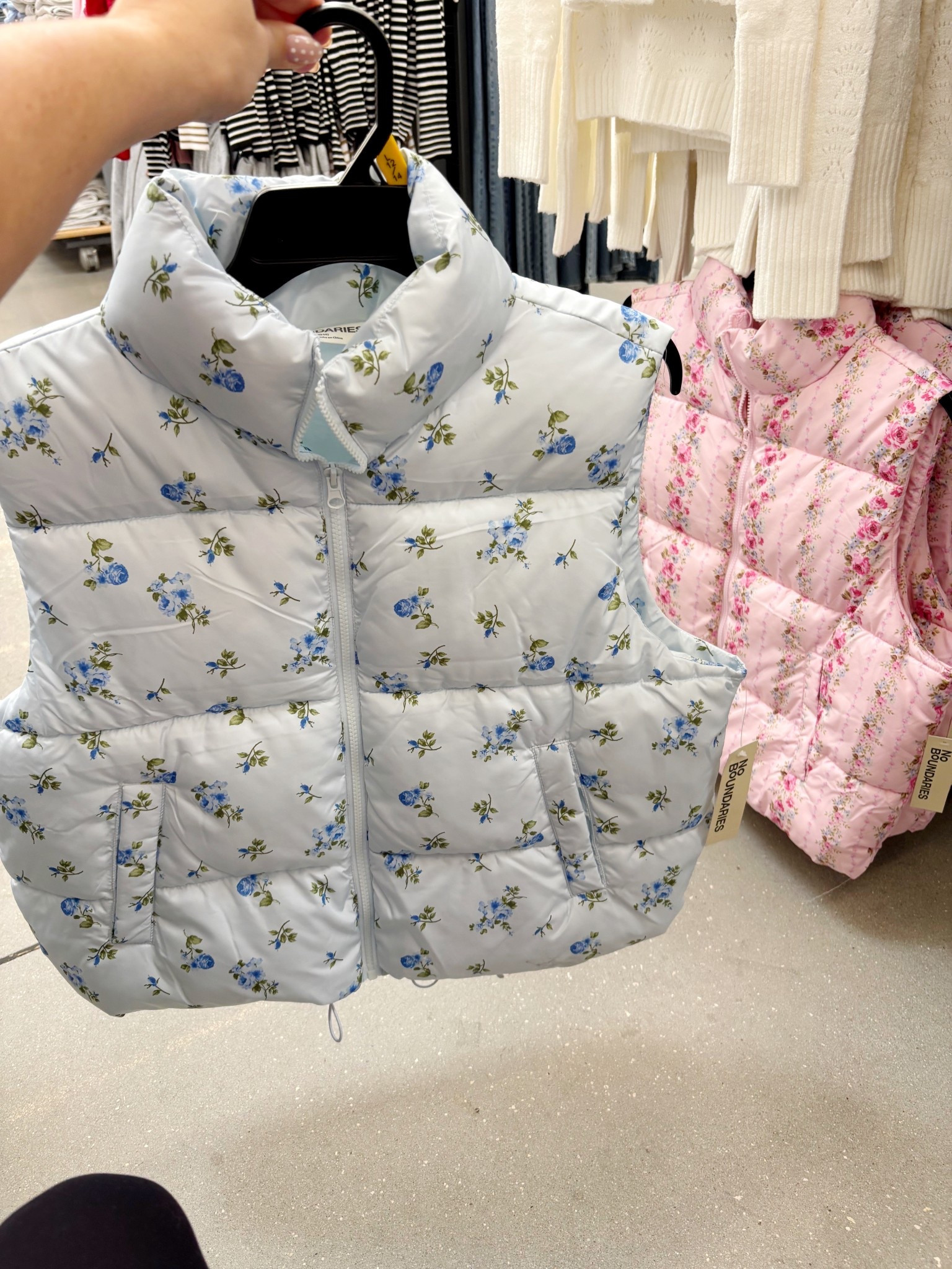 All the florals @walmart for winter into spring blue

#LTKdayinmylife #LTKootd #LTKMidsize