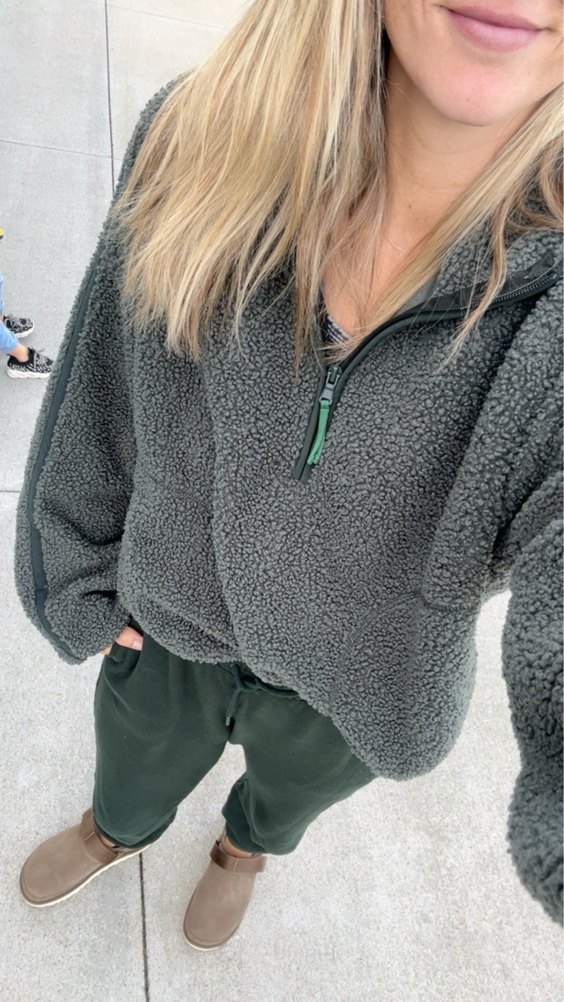 Updated colors available in my old navy Sherpa (size small) and sweats (size small) for fall & both are on sale!

#LTKSaleAlert #LTKootd #LTKmomlife