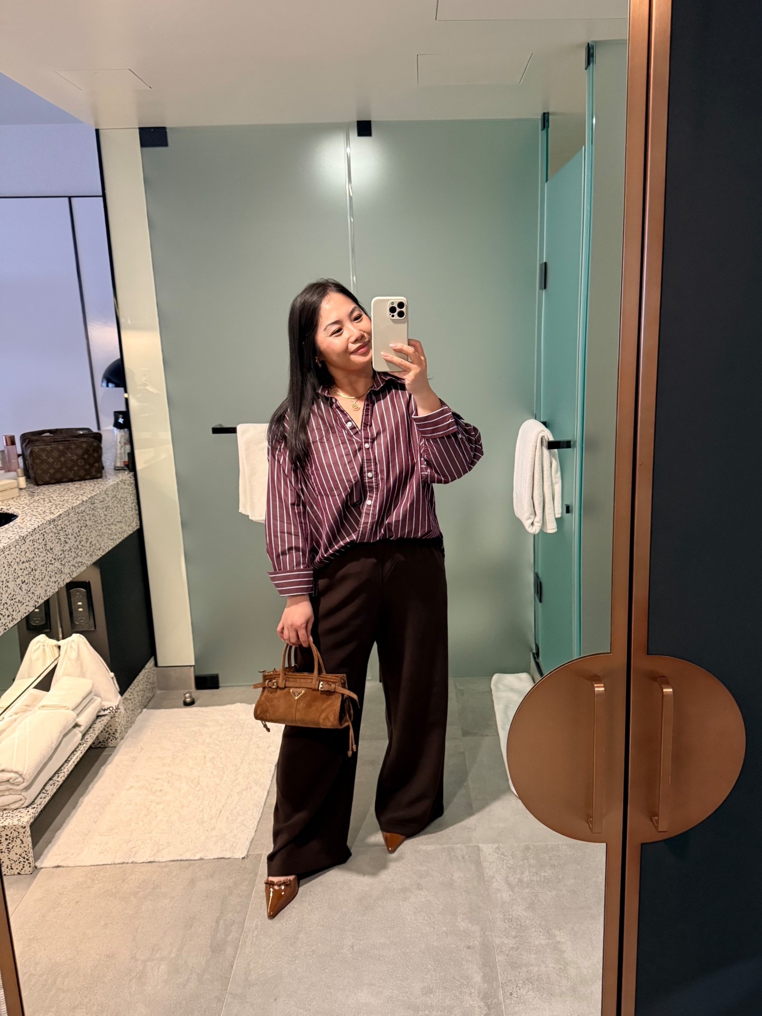 I’m 5’1 and I’m wearing a medium petite in both the top and bottoms! 

#LTKcanada #LTKsale #LTKmidsize