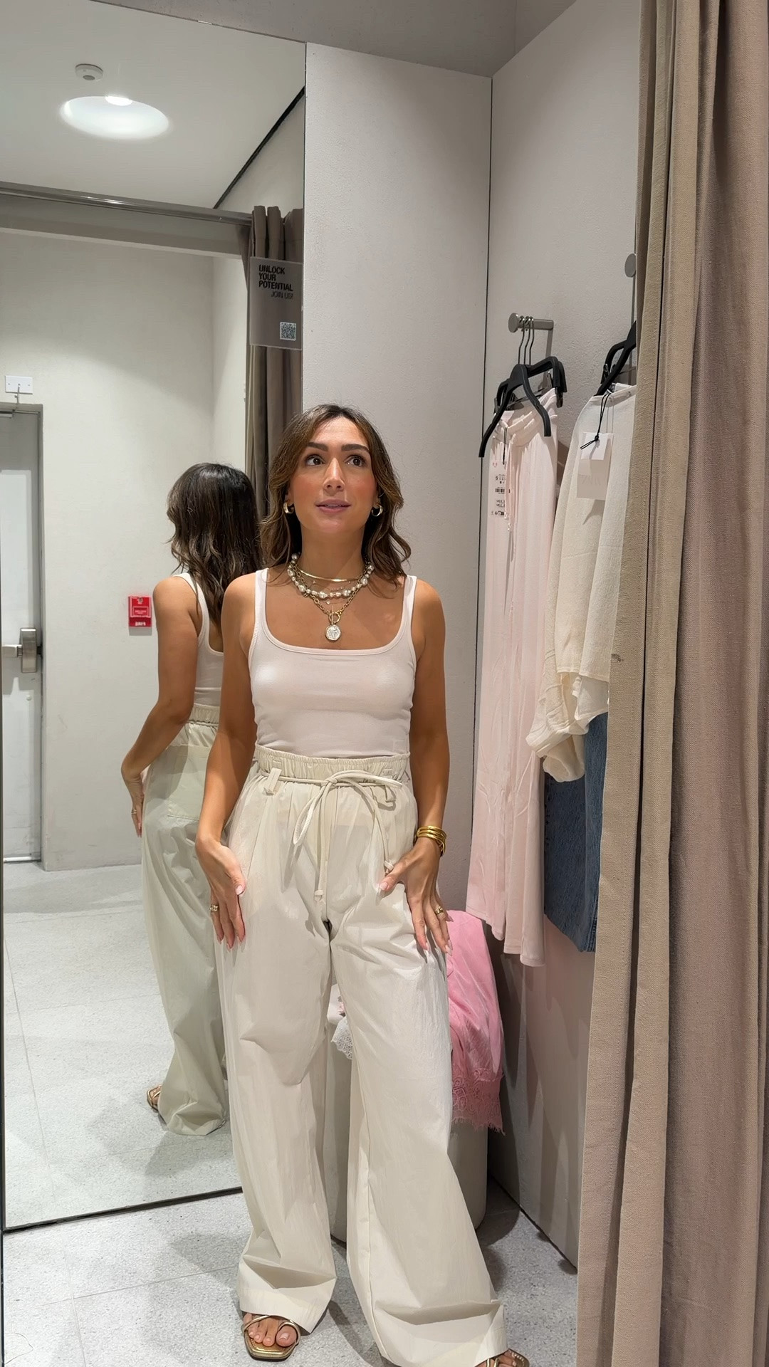 Wearing a s top and xs pant!

#LTKootd #LTKgrwm #LTKSeasonal