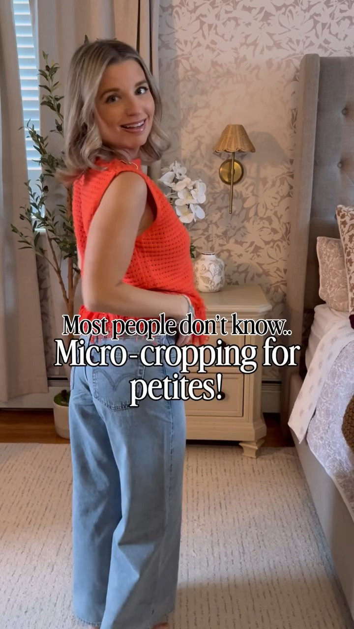 Love the micro-cropped look as a petite! It truly makes a HUGE difference! 👖 

Comment JEANS for a 🔗 to everything! 

#petitehacks #petitetips #whattowear #grwm #stylehacks styletips outfitinspo petitedenim petitejeans springtime summertime outfitinspo ootd