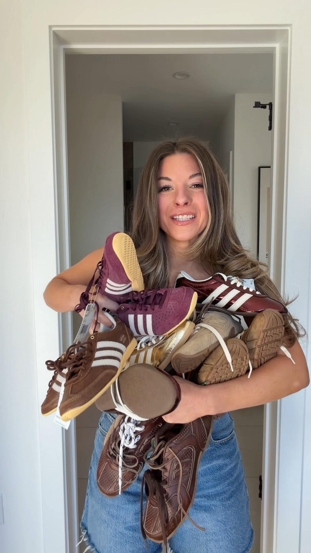 sneakers you’ll want to wear for all your walking adventures 🙌🏻 

Usual size 7 
• full size down in the adidas sneakers
• half size down in the mui mui sneakers

travel outfits, walking shoes, travel sneakers, comfortable sneakers, cute walking shoes, outfit inspo, travel essentials, walking all day shoes, stylish sneakers, airport outfit, travel outfit ideas, everyday sneakers, city walking shoes, comfy travel outfits, travel essentials, vacation shoes, trendy sneakers, street style sneakers, travel fashion