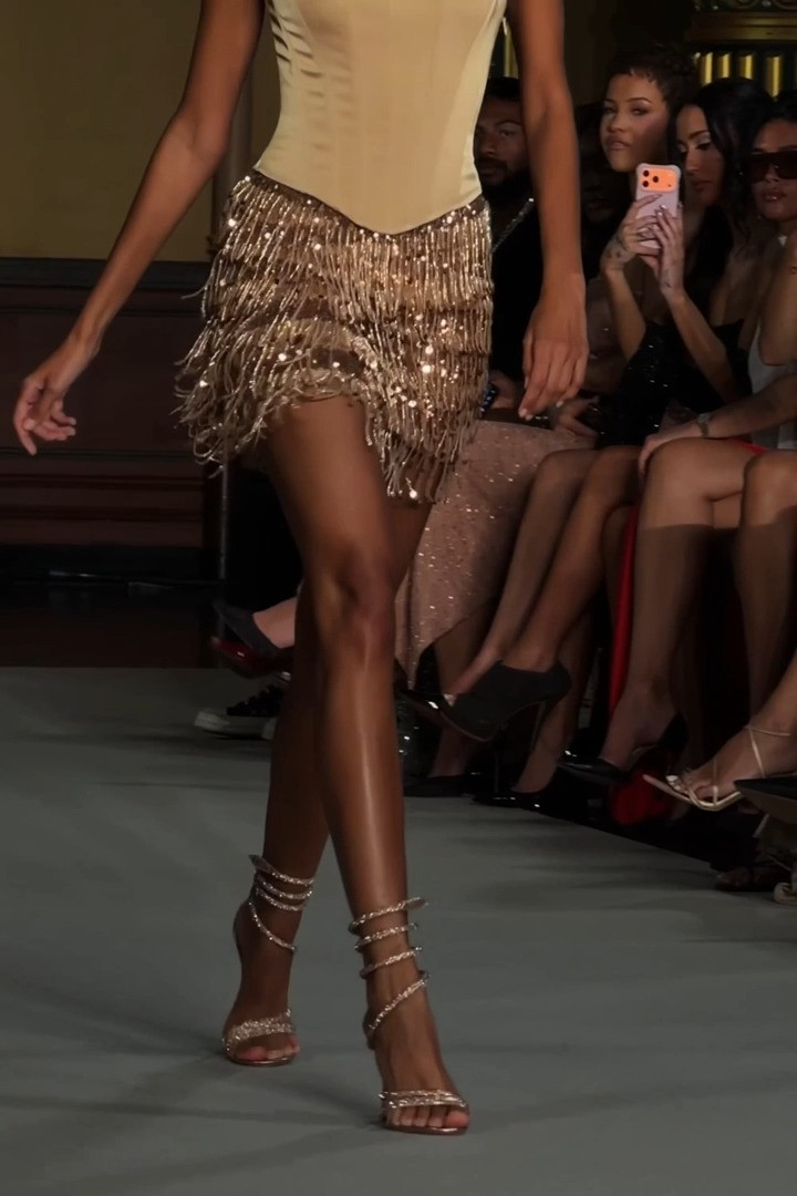 Runway energy without being impossible to wear ✨ These Oh Polly NYFW looks are giving polished, bold, and effortlessly glam. Literally perfect if you love a statement dress moment.
#OhPolly #NYFWStyle #RunwayOutfits #FashionWeekInspo #StatementDress #GlamOutfit #GoingOutFashion #EventDress #PartyStyle #TrendingStyle #WomensFashion #DressInspo 

 #LTKNYFW #LTKootd #LTKSeasonal
