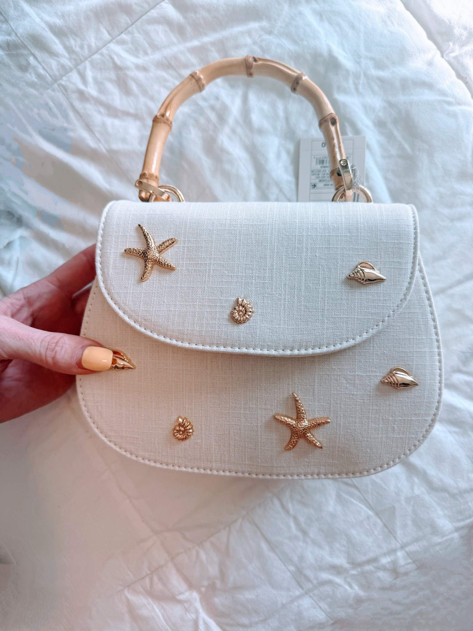 I love this seashell mini purse with a bamboo handle from Target for summertime. 

Target summer / beach bag / Target purses 

#LTKFindsUnder50 #LTKSummerEdit #LTKSeasonal