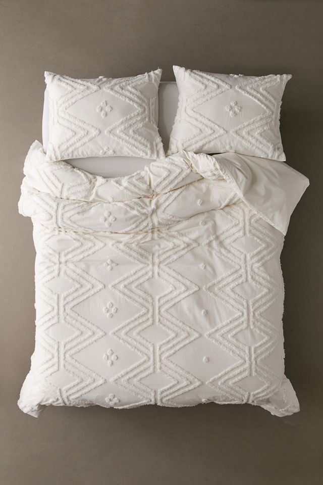 Chevron Tufted Duvet Cover | Urban Outfitters (US and RoW)