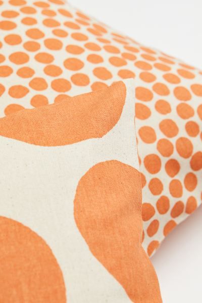 2-pack Dotted Cushion Covers | H&M (US + CA)