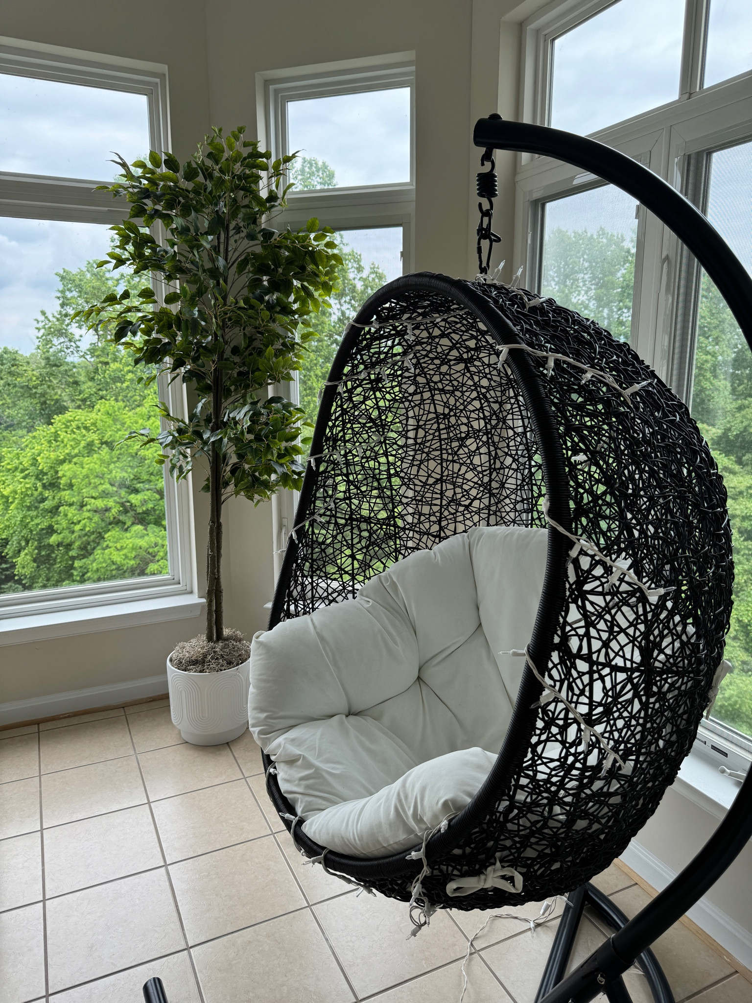 My reading nook 📚💗

#LTKHome