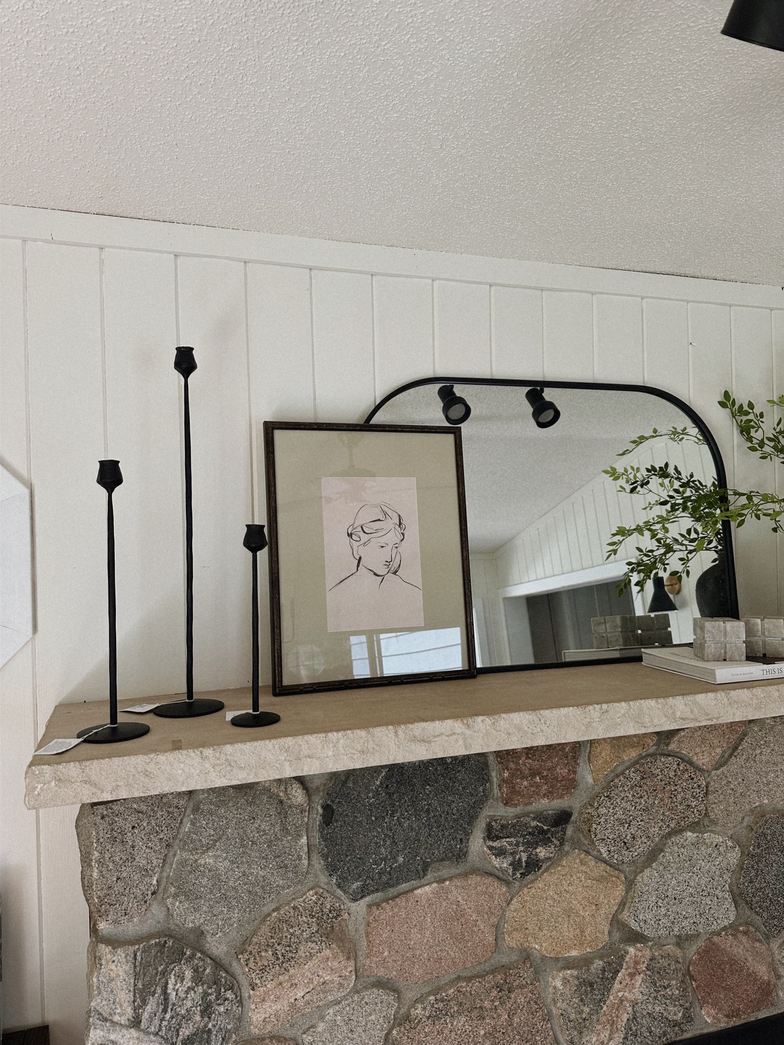 Mantle decor 🤎

#LTKSeasonal #LTKStyleTip #LTKHome