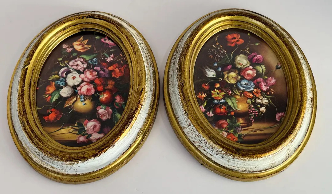 Pair of Vintage Floral Art Prints in Oval Gold Gilt Frames Made in Italy. Gallery Wall Cottagecor... | Etsy (US)