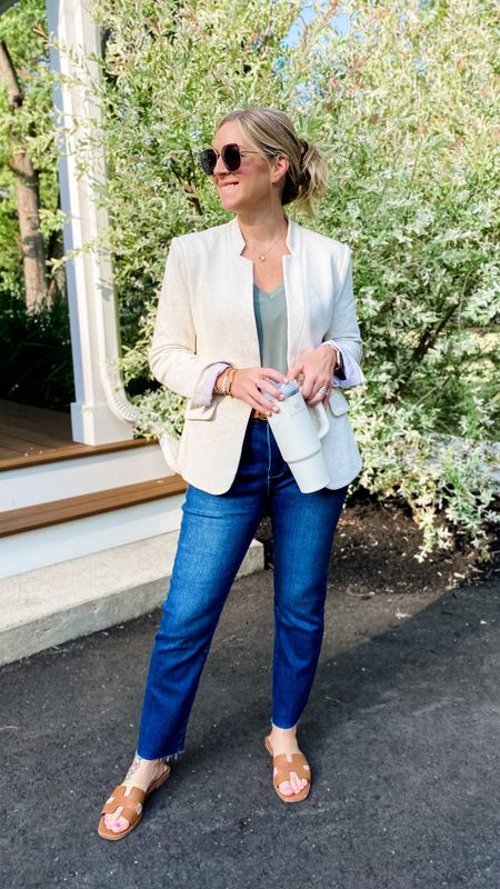 Feeling so comfortable and put together in this outfit. Entire look is Gibsonlook and fabulous!
SIZING: top: small | tts
Blazer: M; I could’ve sized down to S
Jeans: stretchy; I could’ve sized down 1
CODE KELLI20 thru 5/31 for 20% off! 
Shoes are Steve Madden and I size up 1/2. I believe they’re still on sale! 

#LTKFind #LTKstyletip #LTKsalealert