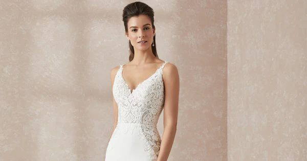 Fit-And-Flare Platinum Wedding Gown In Crepe In Ivory Ivory | Adrianna Papell