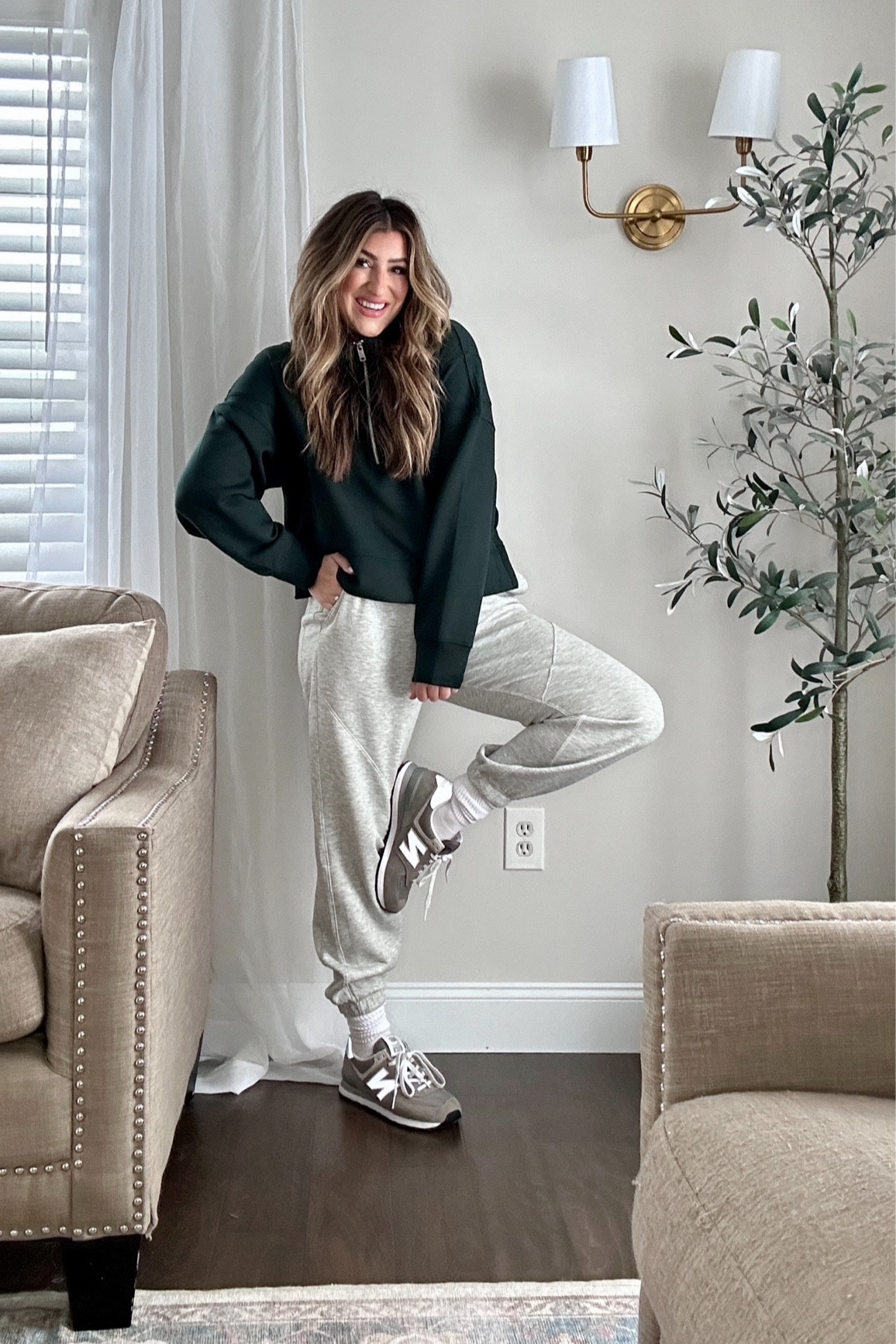 Travel day ootd. Obsessed with this outfit as it’s so light and airy but warm! Worth every penny. Wearing meds. Tap link below to shop and follow for more! Xx

#LTKSeasonal #LTKstyletip #LTKtravel