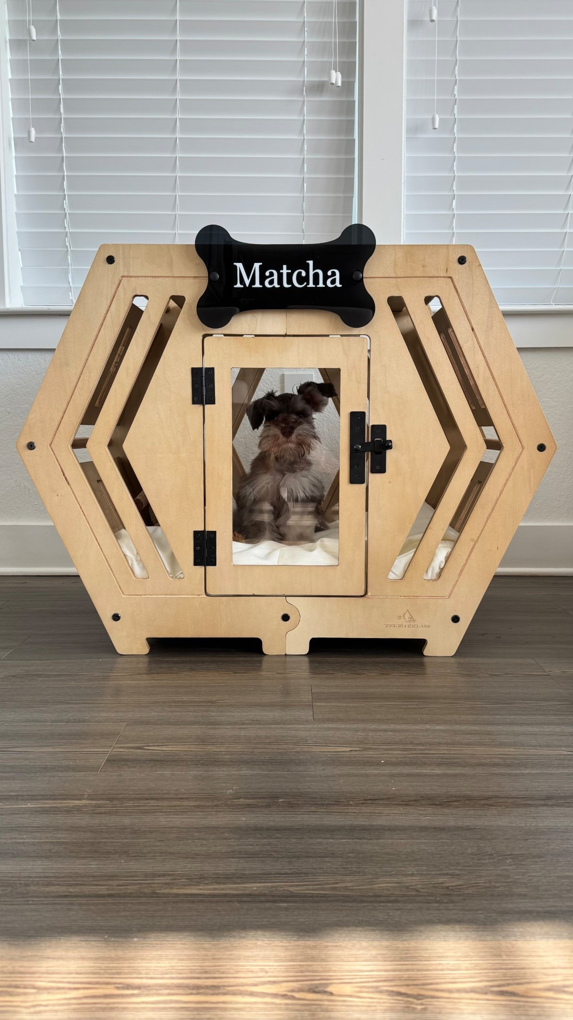 Matcha got a new house/bed! I found the cutest dog houses/crates on Etsy! They come with a comfy bed & a custom name plate. They’re also available in so many different shapes and sizes. 

This is in the shade: Natural & it’s S1. 

#LTKPets #LTKHome