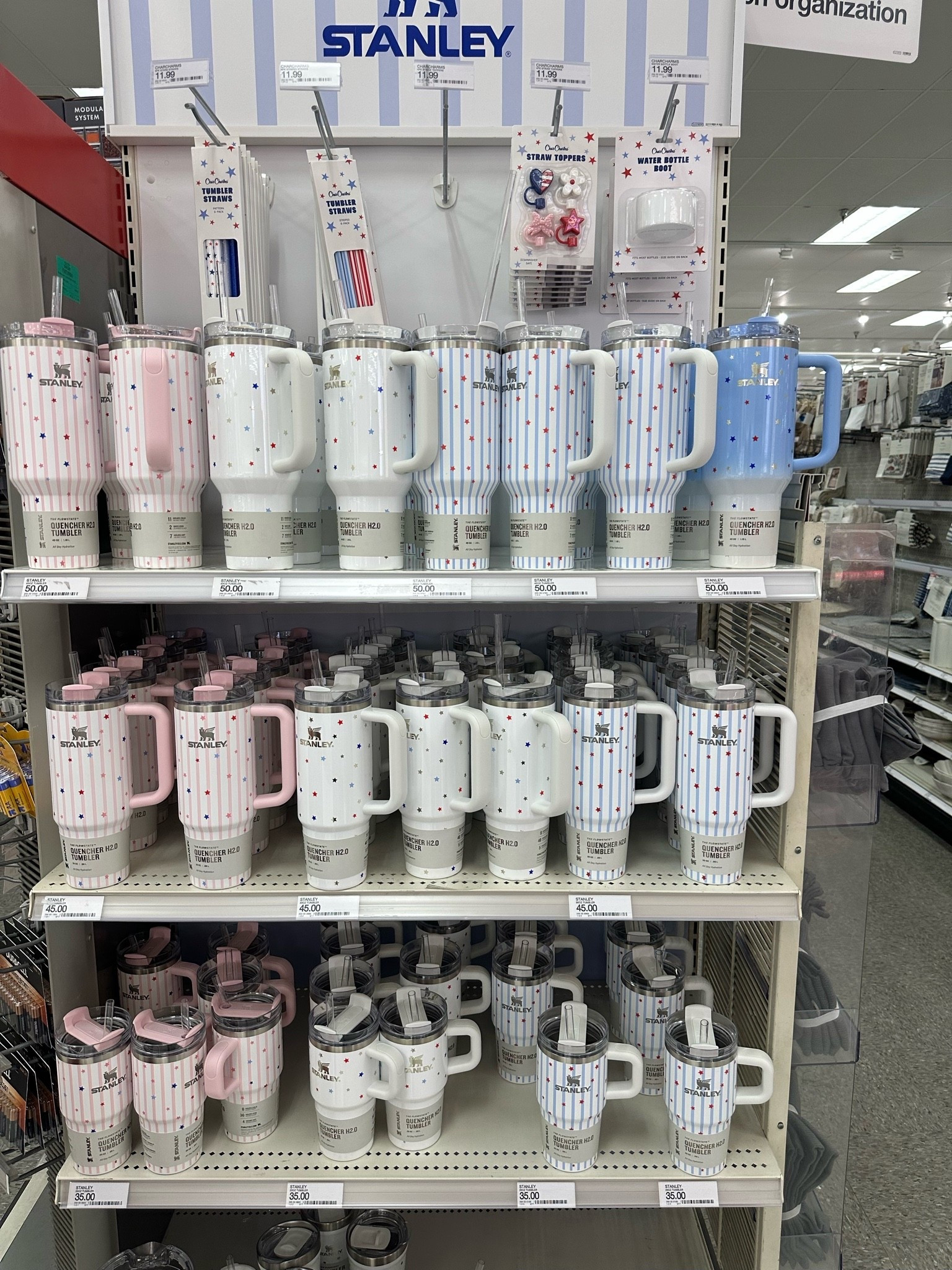 Cute patriotic Stanley quenchers available at target! 🇺🇸🩷🩵

#LTKvlog