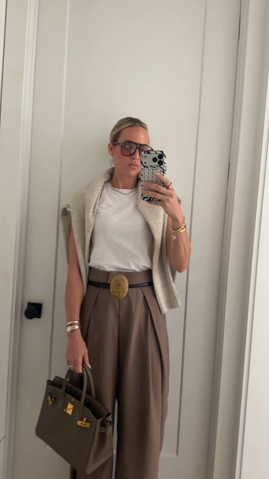 I see nothing wrong with my driving range fit🤷🏼‍♀️ I’m wearing a small and the T-shirt. Small in the pants. Size down, I think Zara pants run big. I should have sized down one size. ￼ but they’re tall girl friendly! ￼

@zsupplyclothing @Zara

#LTKOver40 #LTKTall #LTKootd