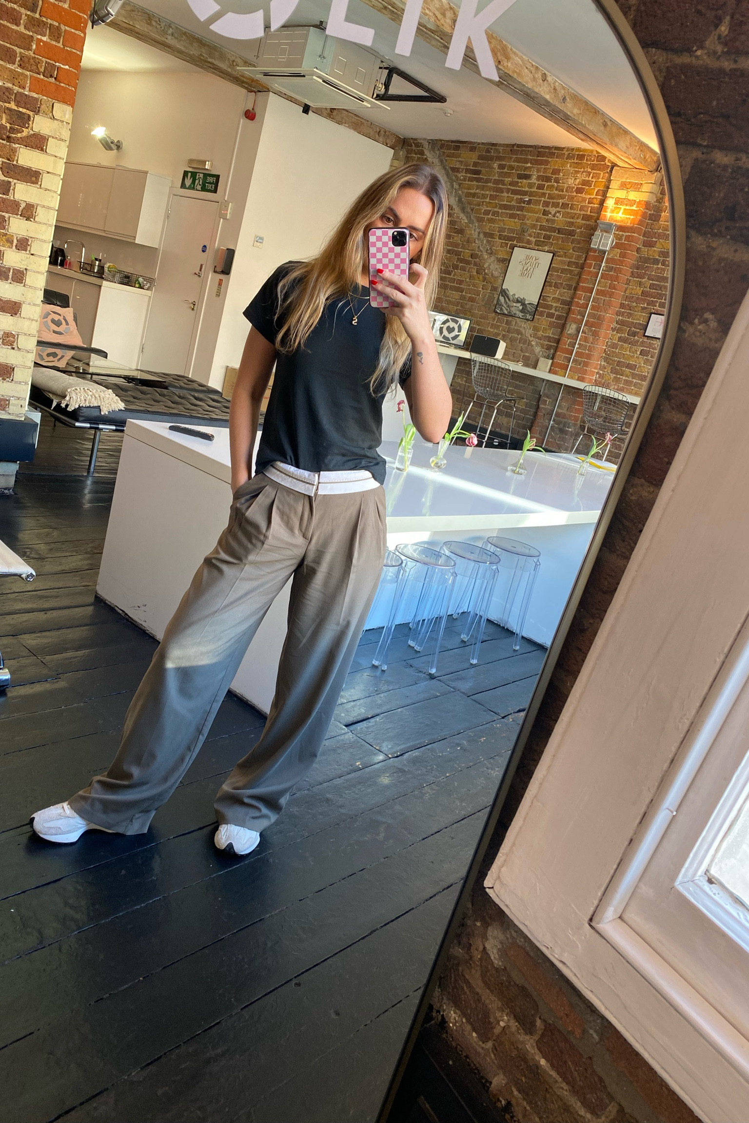 Casual workwear, black skims t-shirt, gold jewellery, new balance trainers, oversized green trousers, laidback office look, work outfit, London style, fall, autumn 

#LTKeurope #LTKSeasonal #LTKstyletip