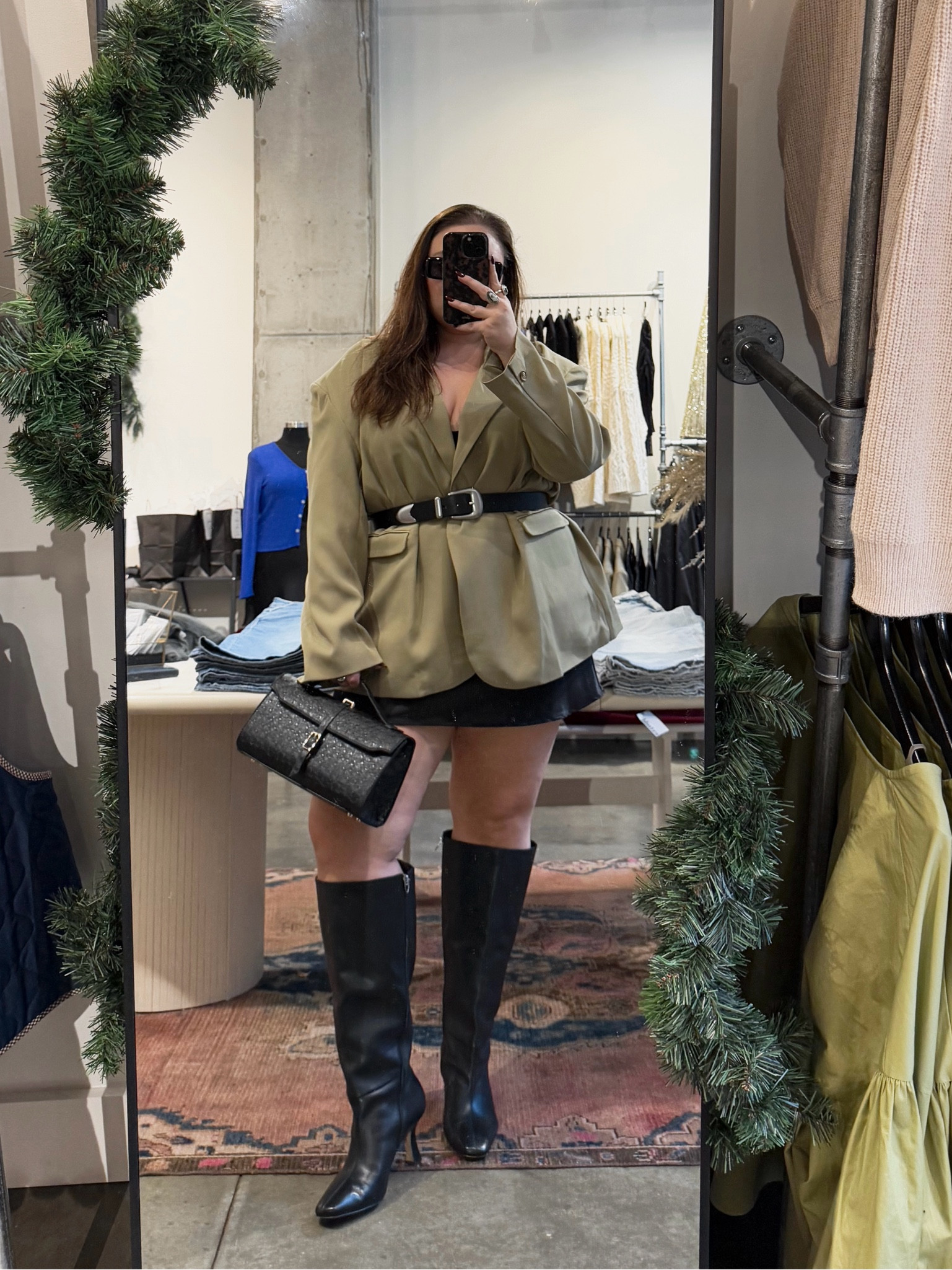 Size 16 holiday party outfit inspo! 

#LTKFindsUnder100 #LTKPlusSize #LTKMidsize