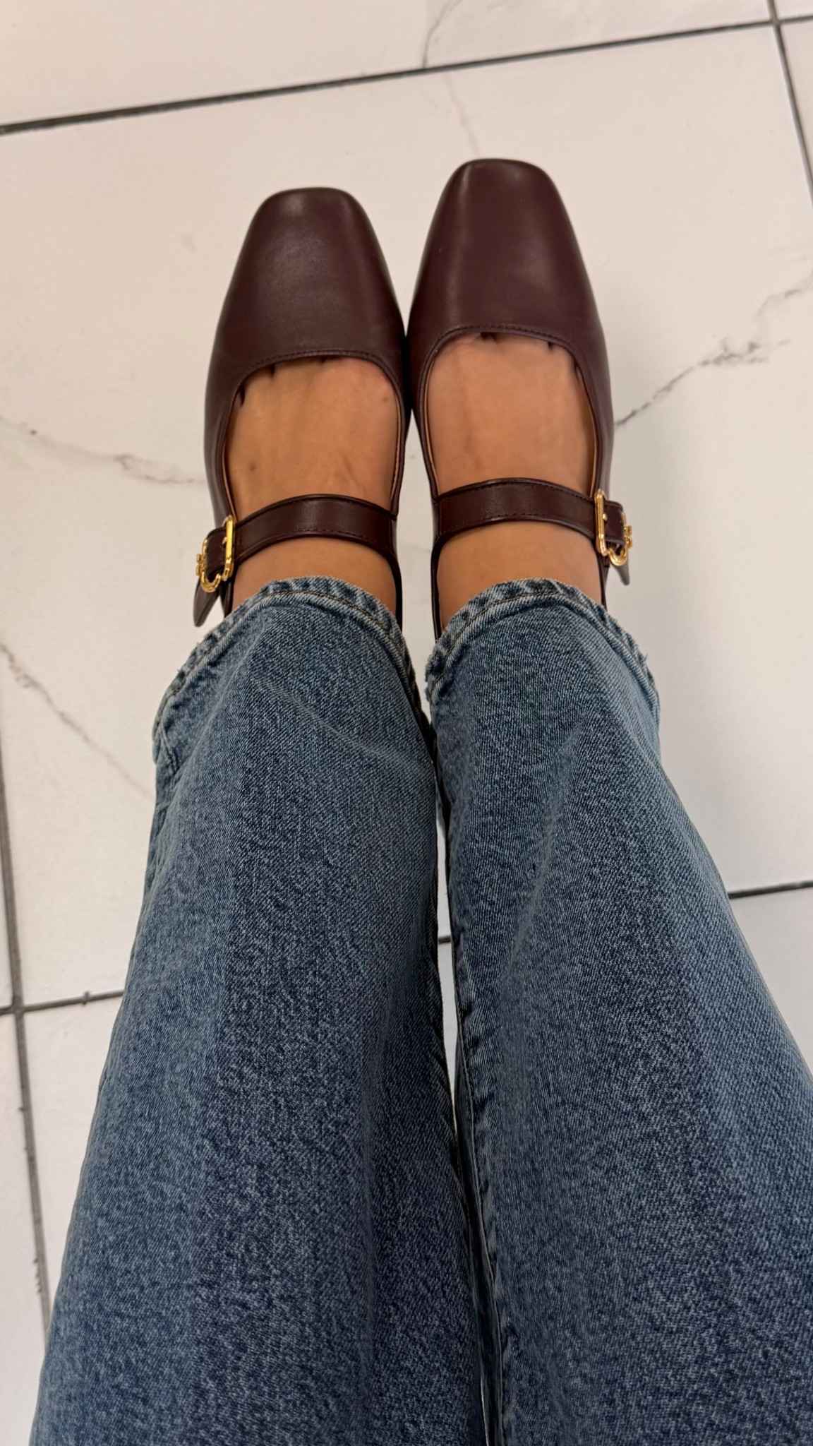 some of the comfiest flats i’ve ever worn! wearing them out and about today and not a single blister and my feet feel supported 🥰

sam edelman, ballet flats, brown, spring style, comfortable, fashion

#LTKootd #LTKdayinmylife #LTKmomlife
