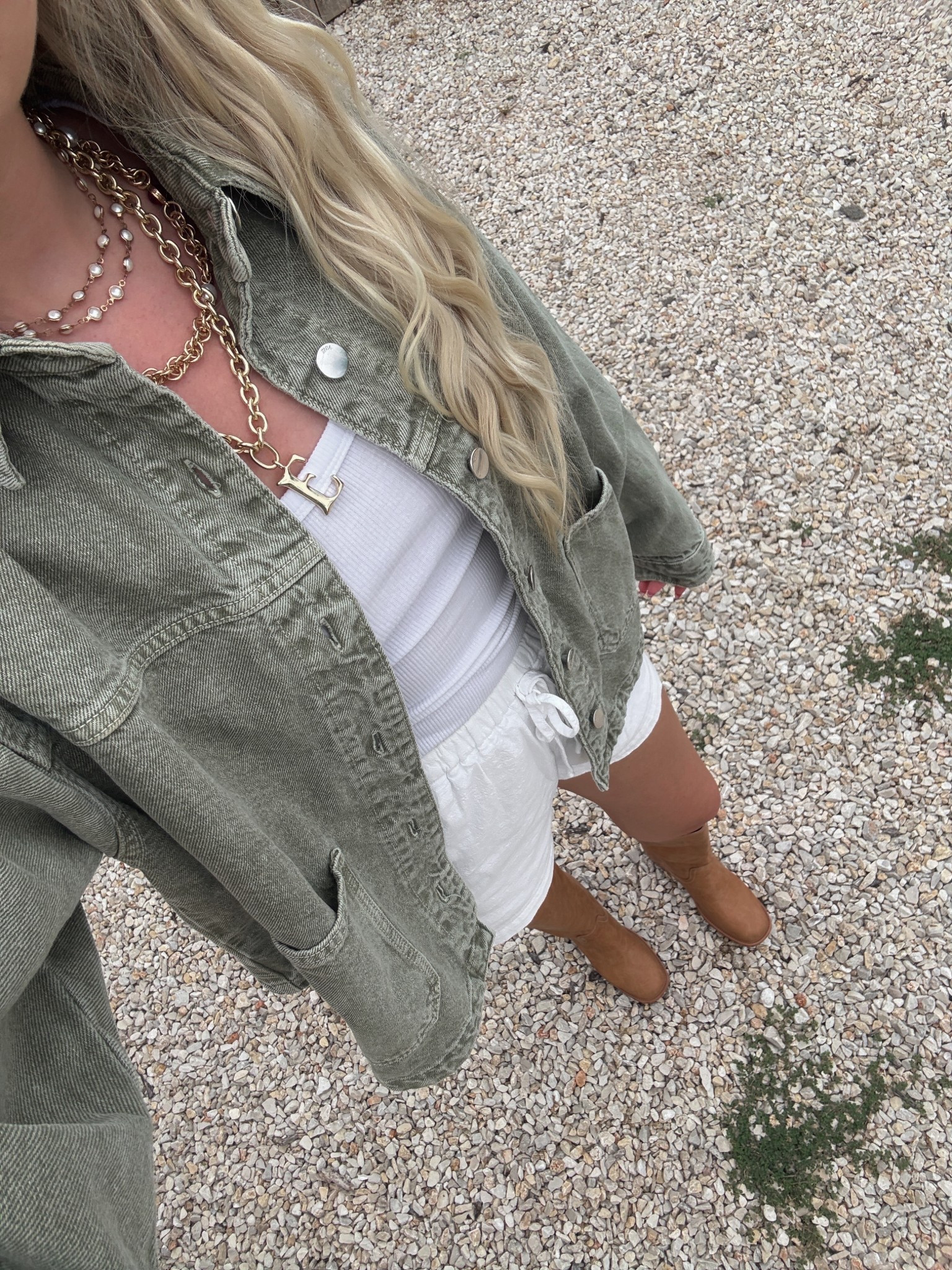 Late summer outfit idea!
-
-
-
Chunky jewelry stack, chunky gold jewelry, gold chain necklace, Steve Madden banana boot lookalike, Fyre boot doop, looks for less, early fall outfit, fall boots, Amazon outfit, Amazon finds, Amazon looks for less

#LTKSeasonal #LTKStyleTip