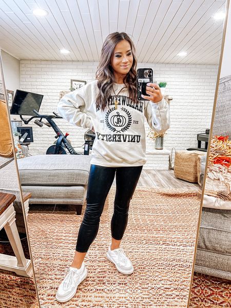 Happy @unitedmonograms Monday kinda post in my favorite crewneck! 🥰🤎

They also have a sale going on their adorable Disney & Travel collections so be sure to check them out & 

Use code: ALEONA20 for 20% off sidewide! 🙌🏼 sale is good through Wednesday! 🤩🤎🤍

#makeityours #miy #ootd #ootdfashion #ootdstyle #ootdinspiration #unitedmonograms #love #fashion #fashionstyle #fashionblogger #fashionnova #fashioninspo #petitegirl #petitefashion #petite 