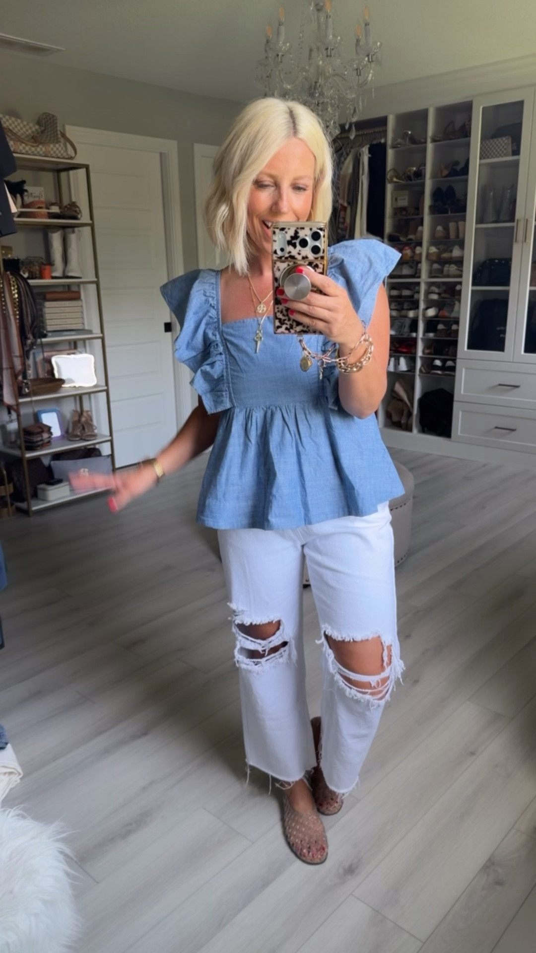 Top size small
Jeans size 6

#LTKSaleAlert #LTKootd #LTKmomlife
