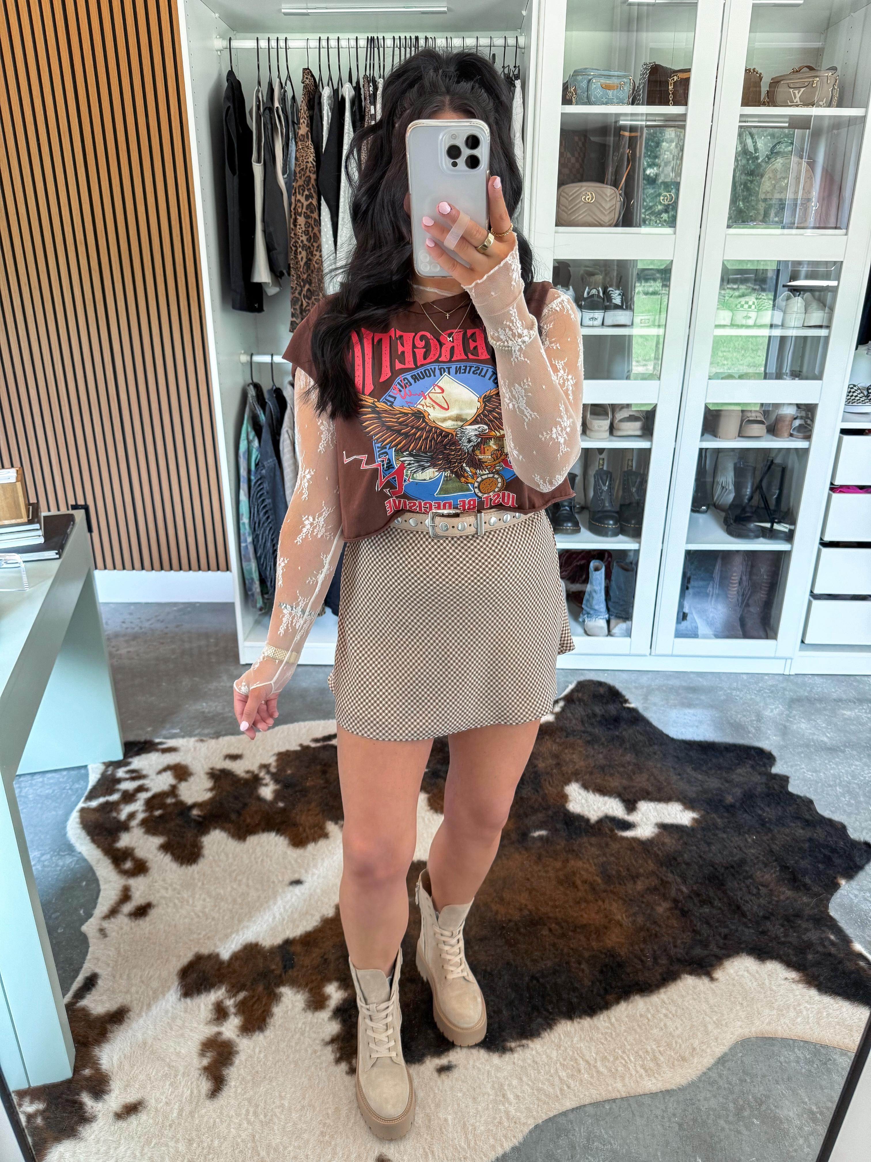 Graphic Tee - small
Lace Top - xs
Bralette - medium
Skort - small
Belt - 27-31

*also linking alternative skort options since my exact one is sold out in most sizes! 

Loving this edgy fall transition look! I styled this brown gingham print skort with this white lace long sleeve top and layered it with this chocolate brown graphic tee! Finished the look with this neutral studded belt and some platform combat boots! 🍁

 

 #LTKFindsUnder50 #LTKFindsUnder100 #LTKShoeCrush