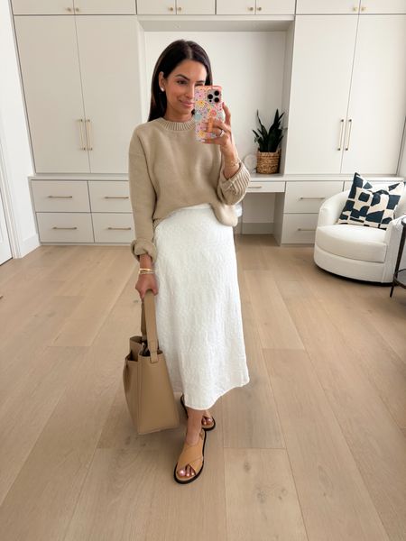 Summer outfit idea from Everlane! I love this look for a lunch with friends. This skirt is a must-have! New customer code NASREEN20 for 20% off and NASREEN10 for repeat customers 

#LTKFindsUnder100 #LTKSeasonal #LTKStyleTip