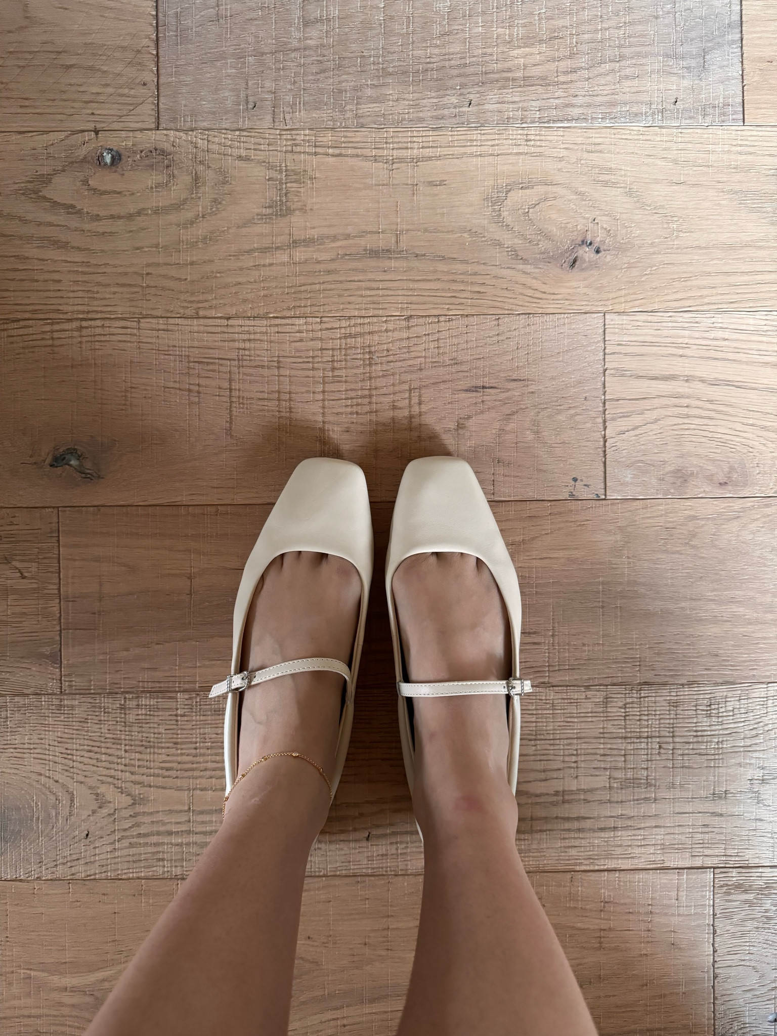 Recently purchased these Dolce Vita ballerina flats, these are 7.5

#LTKshoecrush #LTKGiftGuide #LTKstyletip