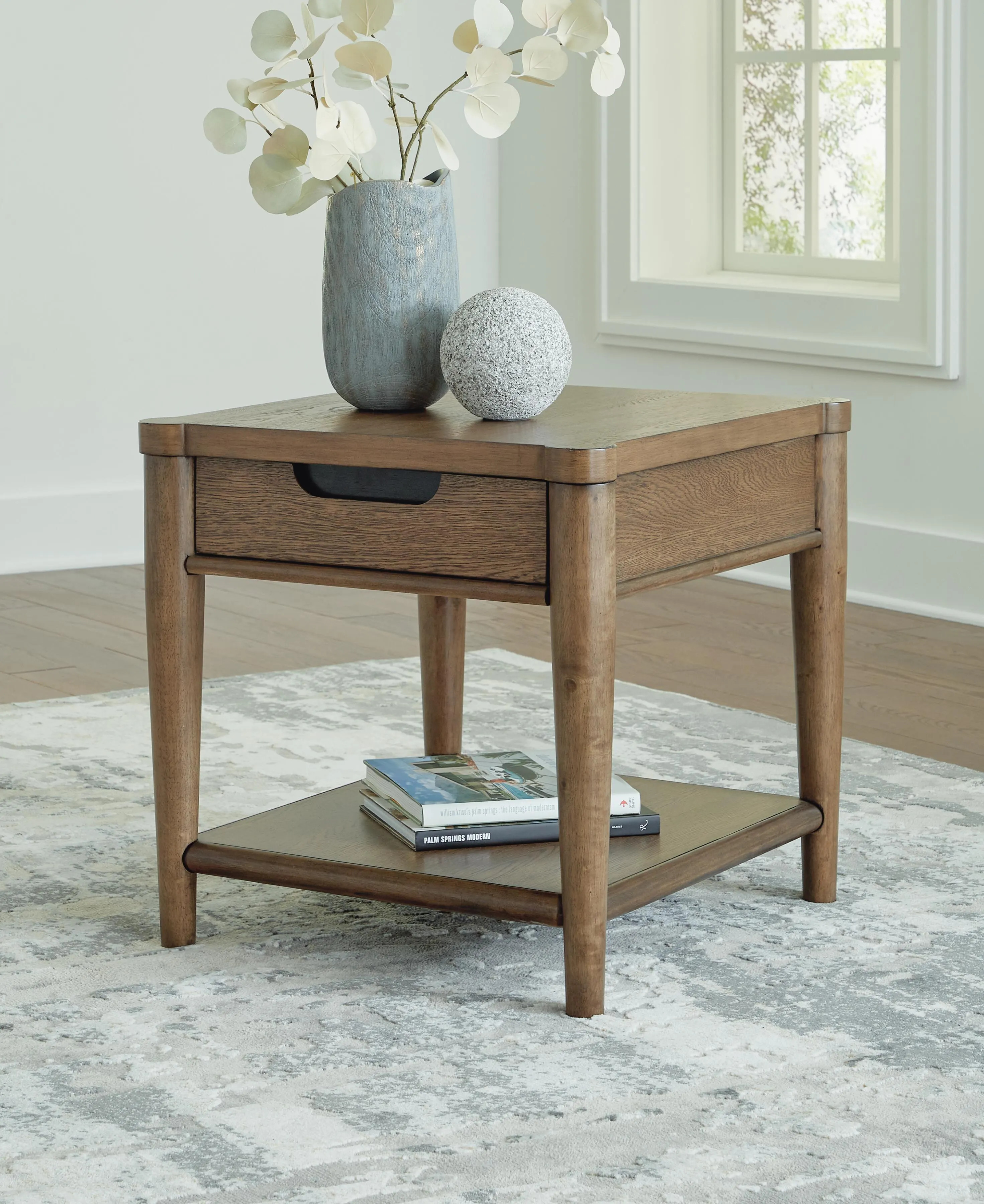 Roanhowe End Table | Ashley | Ashley