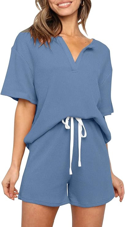 ZESICA Women's Ribbed Knit Pajama Sets Short Sleeve Top and Shorts Two Piece Sleepwear Sweatsuit ... | Amazon (US)