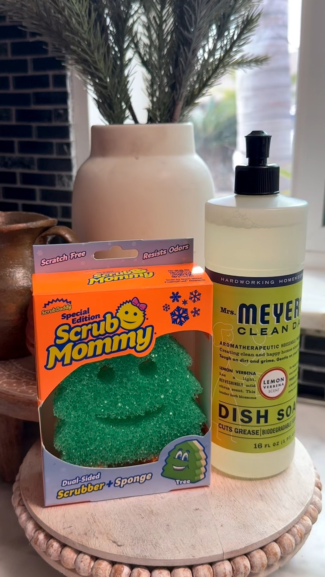 Super cute Xmas Scrub Mommy double-sided scrubber! 🎄✨
Perfect for adding a little holiday charm to your kitchen décor.
Functional and adorable, the best combo! 💕🧽


#LTKmomlife #LTKHoliday #LTKHome