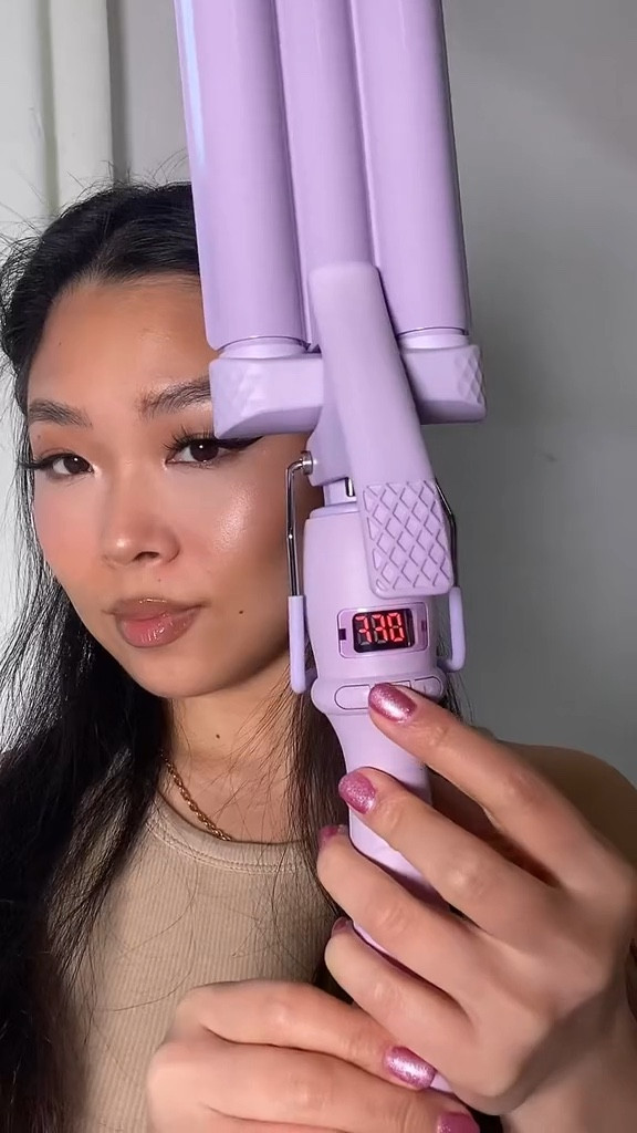 Dirty hairstyle ideas 

#wavyhair #mermadehair #headband #hairband #bows #girlyhair #wavingiron 

#LTKVideo #LTKeurope #LTKGiftGuide