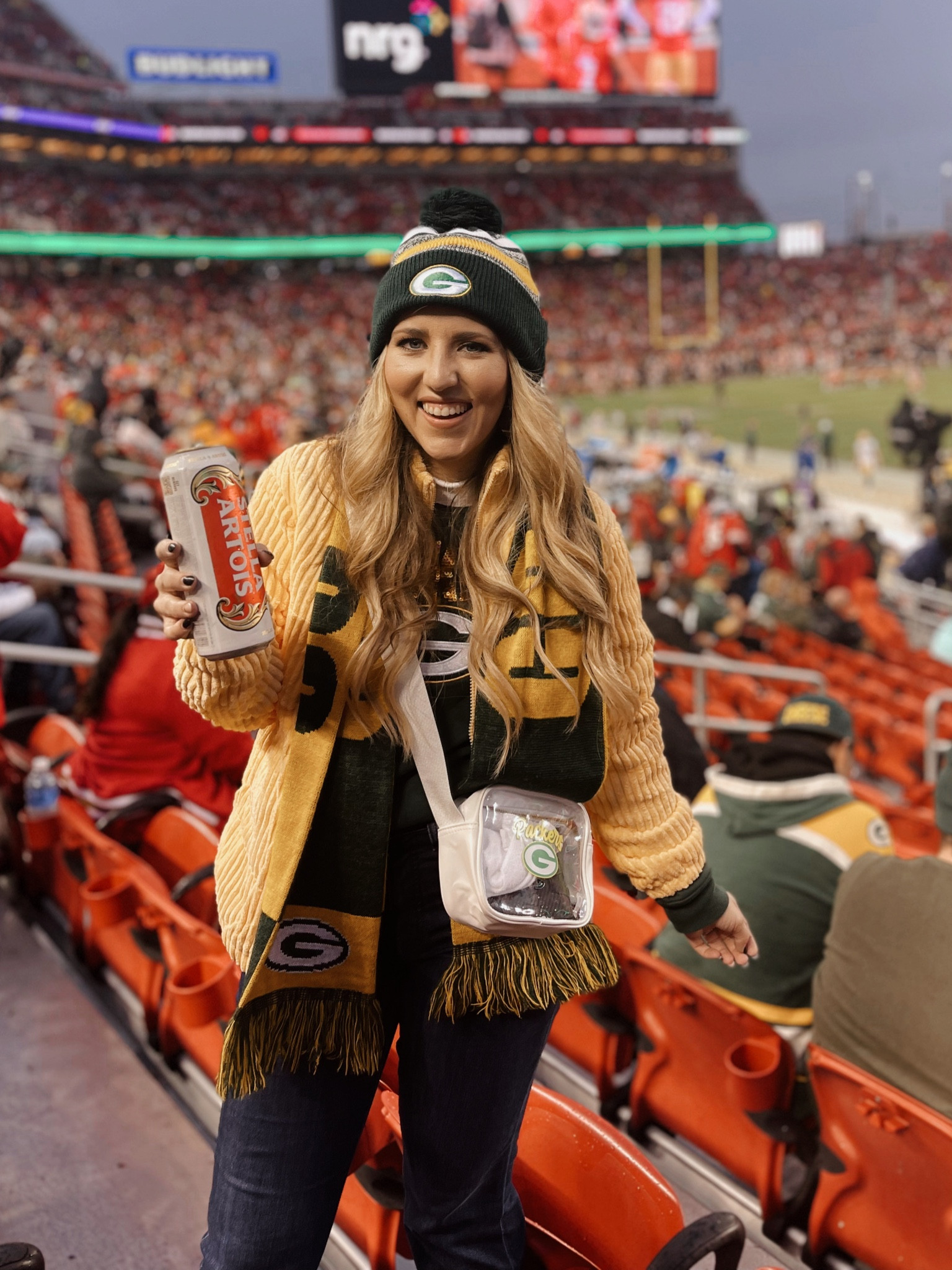 Finally able to share the outfit I wore to #greenbaypackers game last week! I received so many compliments on this yellow jacket and believe me when I say, it was PERFECT for the cold weather we experienced at the game. #musthave

#LTKfindsunder100 #LTKfindsunder50 #LTKbeauty